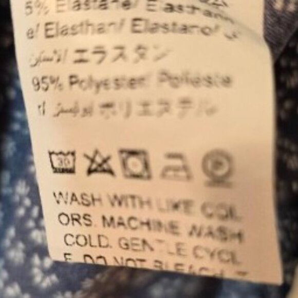 Shein Disty Floral Navy & White V-Neck Mini A-Line Dress Cap Sleeve Size 4 - Picture 9 of 10